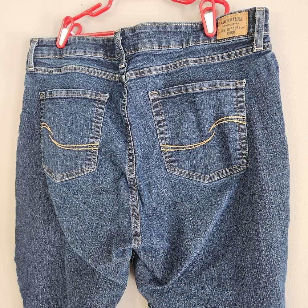 Signature by Levi Strauss Women's cropped cuffed Jeans - Blue Denim size 18 - Picture 4 of 7